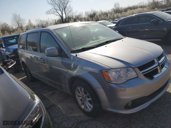 2019 Dodge Grand Caravan SXT with VIN 2C4RDGCG3KR804654, listed as a Copart auction lot 53072555 with 245,307 mi miles and Clean Title. Bid and sale history available at carsss.com. Image 4.