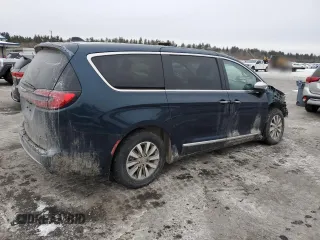 2023 Chrysler Pacifica Hybrid Limited with VIN 2C4RC1S72PR506489, listed as a Copart auction lot 44193625 with 48,433 mi miles and Salvage title. Bid and sale history available at DreamBid. Image 3.