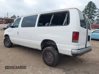 2003 Ford Econoline Passenger XL with VIN 1FBNE31L63HA12648, listed as a IAAI auction lot 41763111 with 592,494 mi miles and . Bid and sale history available at carsss.com. Image 3.