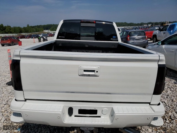 2015 GMC Sierra 2500HD available WiFi Denali with VIN 1GT120E81FF184321, listed as a Copart auction lot 68894234 with 177,216 mi miles and Clean Title. Bid and sale history available at carsss.com. Image 6.