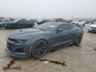 2019 Chevrolet Camaro ZL1 with VIN 1G1FK1R60K0111144, listed as a Copart auction lot 43147475 with 46,725 mi miles and Salvage Title. Bid and sale history available at carsss.com. Image 1.