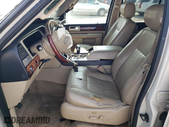 2005 Lincoln Navigator Luxury with VIN 5LMFU28595LJ07024, listed as a Copart auction lot 70567674 with 225,224 mi miles and Clean Title. Bid and sale history available at carsss.com. Image 7.