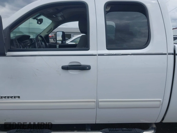 2008 GMC Sierra 1500 SLE1 z VIN 2GTEK19J781140144, wystawiony jako IAAI lot #42150790 z przebiegiem 186 929 mil mil oraz . Historia ofert i sprzedaży dostępna na DreamBid. Obrazek 14.