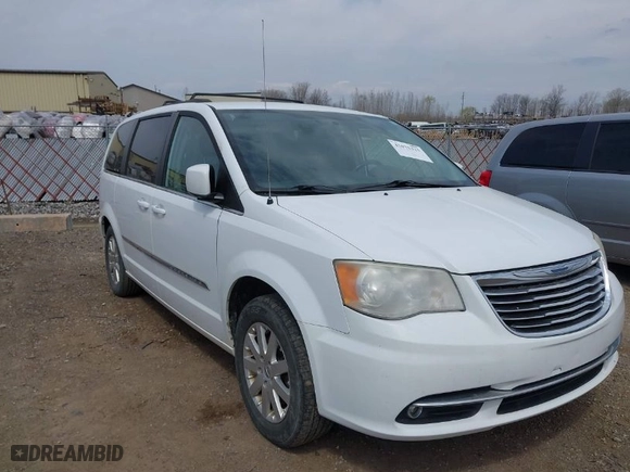 2014 Chrysler Town & Country Touring with VIN 2C4RC1BG4ER404320, listed as a IAAI auction lot 42075325 with 233,018 mi miles. Bid and sale history available at carsss.com. Image 1.