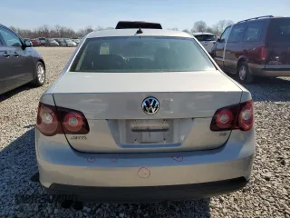 2010 Volkswagen Jetta Limited Edition с VIN 3VWRZ7AJ7AM039760, выставлен на аукционе Copart как лот 55483465 с пробегом 177 405 миль миль и Списание • Salvage title. История ставок и продаж доступна на DreamBid. Изображение 6.