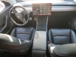 2020 Tesla Model 3 Performance z VIN 5YJ3E1ECXLF736151, wystawiony jako Copart lot #41789365 z przebiegiem 30 456 mil mil oraz Szkoda całkowita • Salvage title. Historia ofert i sprzedaży dostępna na DreamBid. Obrazek 8.
