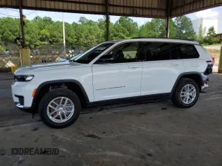 2022 Jeep Grand Cherokee Altitude z VIN 1C4RJJAG5N8632880, wystawiony jako Copart lot #65190174 z przebiegiem 10 931 mil mil oraz Szkoda całkowita • Salvage title. Historia ofert i sprzedaży dostępna na DreamBid. Obrazek 1.