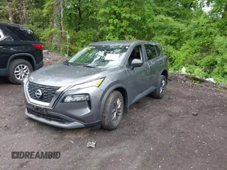 2023 Nissan Rogue S z VIN 5N1BT3AB6PC745194, wystawiony jako IAAI lot #42245377 z przebiegiem 33 940 mil mil oraz . Historia ofert i sprzedaży dostępna na DreamBid. Obrazek 18.