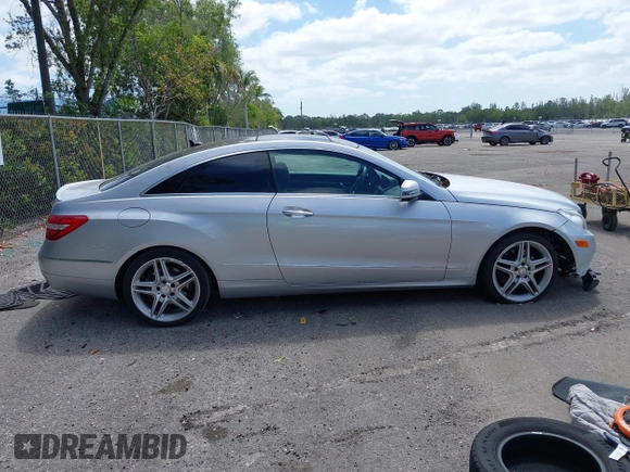 2013 Mercedes-Benz E 350 with VIN WDDKJ5KB3DF199684, listed as a IAAI auction lot 42160900 with 134,811 mi miles and . Bid and sale history available at DreamBid. Image 12.
