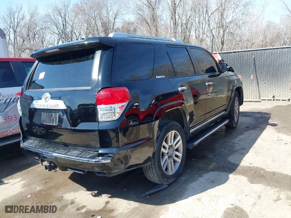 2011 Toyota 4Runner Trail with VIN JTEBU5JR7B5055067, listed as a IAAI auction lot 41538613 with 222,933 mi miles. Bid and sale history available at carsss.com. Image 4.