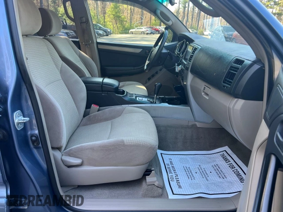 2004 Toyota 4Runner SR5 with VIN JTEBT14R340041772, listed as a Copart auction lot 54595695 with 210,561 mi miles and Clean Title. Bid and sale history available at DreamBid. Image 5.