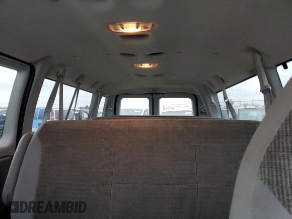 2003 Ford Econoline Passenger XL с VIN 1FBSS31L03HB23840, выставлен на аукционе Copart как лот 78593064 с пробегом 59 021 миль миль и Списание • Salvage title. История ставок и продаж доступна на DreamBid. Изображение 10.