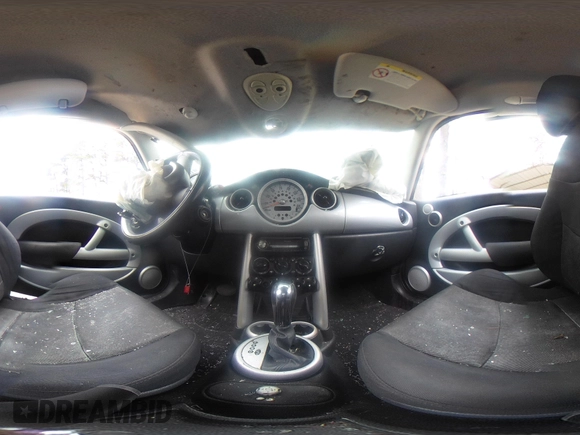 2005 MINI Hardtop z VIN WMWRC33445TJ64482, wystawiony jako IAAI lot #41798048 z przebiegiem 115 656 mil mil oraz . Historia ofert i sprzedaży dostępna na DreamBid. Obrazek 19.
