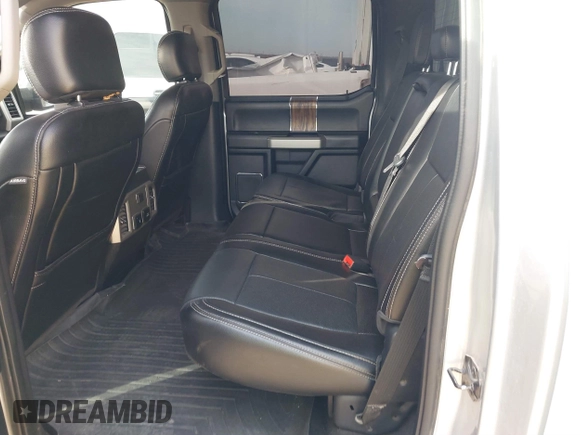 2018 Ford F-150 XL with VIN 1FTEW1E54JFC43582, listed as a IAAI auction lot 41810585 with 189,863 mi miles. Bid and sale history available at carsss.com. Image 8.
