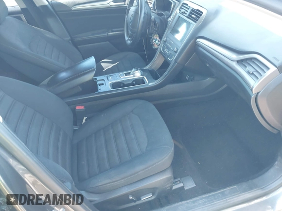 2019 Ford Fusion SE with VIN 3FA6P0HD5KR176497, listed as a IAAI auction lot 41633087 with 103,876 mi miles and . Bid and sale history available at carsss.com. Image 5.