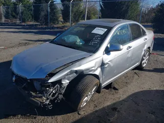 2005 Acura TSX with VIN JH4CL96955C005049, listed as a IAAI auction lot 40809563 with 140,000 mi miles. Bid and sale history available at carsss.com. Image 17.