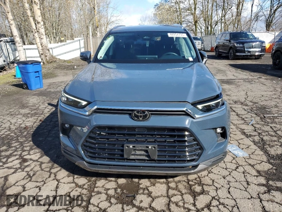 2024 Toyota Highlander XLE z VIN 5TDAAAB57RS013905, wystawiony jako Copart lot #48954735 z przebiegiem 9 006 mil mil oraz Szkoda całkowita • Salvage title. Historia ofert i sprzedaży dostępna na DreamBid. Obrazek 5.