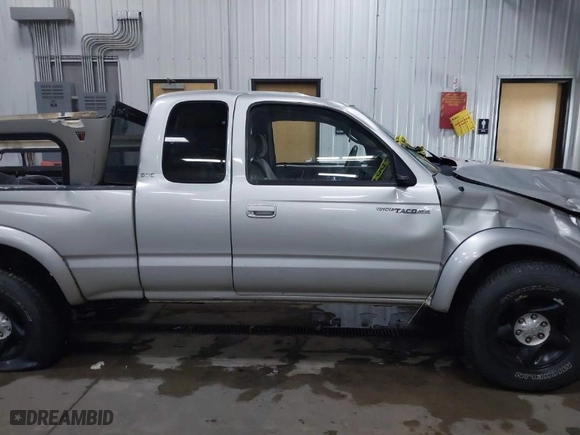 2003 Toyota Tacoma with VIN 5TEWN72N73Z298886, listed as a IAAI auction lot 41342900 with 174,810 mi miles. Bid and sale history available at carsss.com. Image 13.