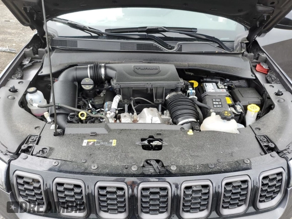 2024 Jeep Compass Latitude z VIN 3C4NJDBN8RT120485, wystawiony jako Copart lot #57960485 z przebiegiem 7 677 mil mil oraz Szkoda całkowita • Salvage title. Historia ofert i sprzedaży dostępna na DreamBid. Obrazek 12.