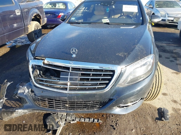 2015 Mercedes-Benz S 550 with VIN WDDUG8FB9FA126841, listed as a IAAI auction lot 41643256 with 130,460 mi miles and . Bid and sale history available at carsss.com. Image 11.