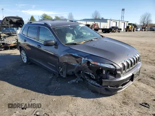 2018 Jeep Cherokee Latitude Plus with VIN 1C4PJLLB1JD512001, listed as a Copart auction lot 77412584 with 40,637 mi miles and Salvage title. Bid and sale history available at DreamBid. Image 4.