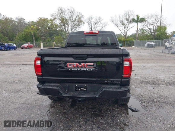 2024 GMC Canyon 4WD Denali with VIN 1GTP6FEK8R1133039, listed as a IAAI auction lot 41398204 with 7,735 mi miles and . Bid and sale history available at carsss.com. Image 16.