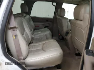 2004 GMC Yukon SLE with VIN 1GKEK13ZX4J318275, listed as a Copart auction lot 88080355 with 0 mi miles and Clean Title. Bid and sale history available at carsss.com. Image 11.