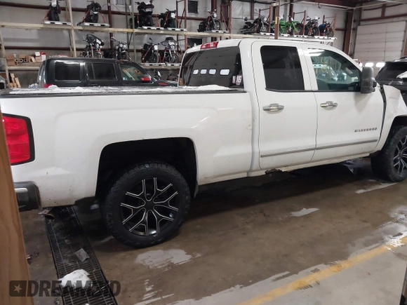 2015 Chevrolet Silverado 1500 LT with VIN 1GCVKREC8FZ343909, listed as a IAAI auction lot 41019822 with Not Provided miles and . Bid and sale history available at DreamBid. Image 4.