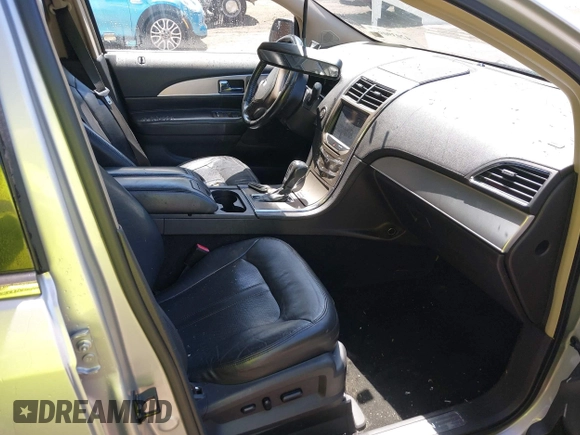 2012 Lincoln MKX with VIN 2LMDJ6JK8CBL03189, listed as a IAAI auction lot 42039099 with 202,689 mi miles. Bid and sale history available at carsss.com. Image 5.