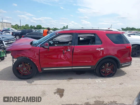2018 Ford Explorer Limited z VIN 1FM5K7FH3JGC92656, wystawiony jako IAAI lot #42368902 z przebiegiem Nie podano mil oraz . Historia ofert i sprzedaży dostępna na DreamBid. Obrazek 14.