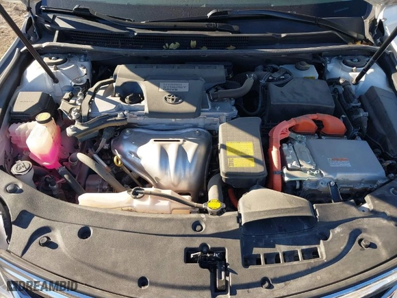 2014 Toyota Avalon Hybrid Limited with VIN 4T1BD1EB5EU021998, listed as a IAAI auction lot 40994177 with 108,690 mi miles. Bid and sale history available at carsss.com. Image 10.