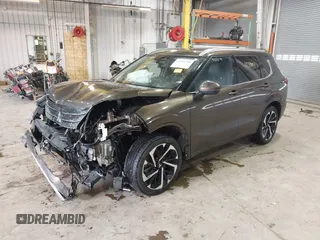 2024 Mitsubishi Outlander SEL z VIN JA4J4WA84RZ054131, wystawiony jako IAAI lot #41555718 z przebiegiem 17 559 mil mil oraz . Historia ofert i sprzedaży dostępna na DreamBid. Obrazek 17.