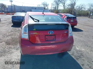 2011 Toyota Prius I with VIN JTDKN3DU8B5337594, listed as a IAAI auction lot 41976798 with 82,840 mi miles. Bid and sale history available at carsss.com. Image 17.
