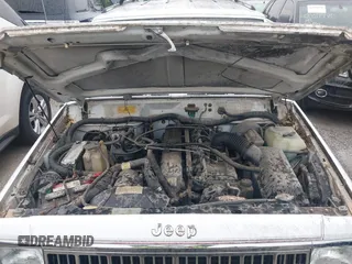 1991 Jeep Cherokee with VIN 1J4FJ58S3ML563620, listed as a IAAI auction lot 42131093 with 198,942 mi miles and . Bid and sale history available at DreamBid. Image 10.