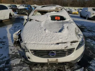 2017 Volvo S60 Inscription Platinum with VIN LYV402TM3HB154096, listed as a Copart auction lot 89213965 with 0 mi miles and Salvage Title. Bid and sale history available at carsss.com. Image 5.