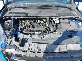 2019 Ford Escape SE with VIN 1FMCU9GD7KUB44070, listed as a IAAI auction lot 41801706 with 77,612 mi miles. Bid and sale history available at carsss.com. Image 10.