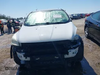 2013 Ford Escape SE with VIN 1FMCU9GX1DUD71994, listed as a IAAI auction lot 41748412 with 155,239 mi miles. Bid and sale history available at carsss.com. Image 13.