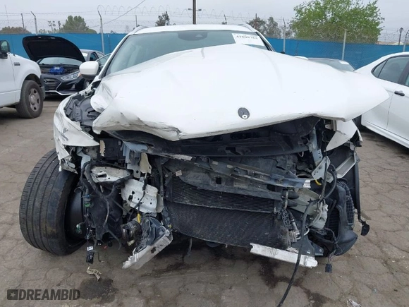 2017 Maserati Levante S with VIN ZN661YUS3HX224978, listed as a IAAI auction lot 41808765 with 1 mi miles. Bid and sale history available at carsss.com. Image 11.