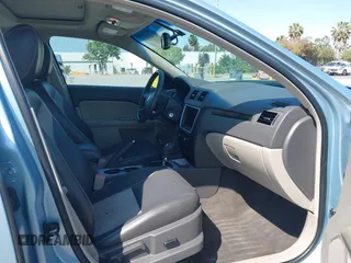 2010 Mercury Milan Hybrid with VIN 3MEDM0L35AR641477, listed as a IAAI auction lot 42443628 with 102,890 mi miles and . Bid and sale history available at DreamBid. Image 5.