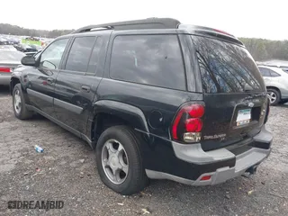 2005 Chevrolet TrailBlazer LS with VIN 1GNES16S456103867, listed as a IAAI auction lot 41726421 with 190,945 mi miles. Bid and sale history available at carsss.com. Image 3.