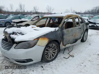 2012 Chrysler 200 Limited with VIN 1C3CCBCG8CN327024, listed as a IAAI auction lot 41298133 with Not Provided miles and . Bid and sale history available at DreamBid. Image 6.