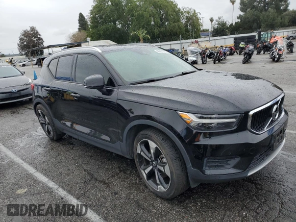 2020 Volvo XC40 Momentum with VIN YV4162UK6L2275372, listed as a Copart auction lot 49431345 with 61,151 mi miles and Salvage Title. Bid and sale history available at DreamBid. Image 4.