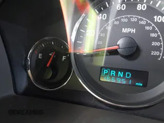 2006 Jeep Commander с VIN 1J8HG48NX6C357935, выставлен на аукционе IAAI как лот 42121109 с пробегом 166 951 миль миль и . История ставок и продаж доступна на DreamBid. Изображение 15.
