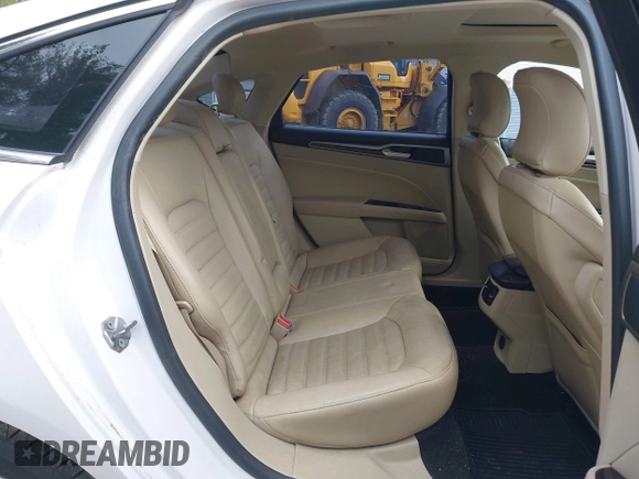 2015 Ford Fusion SE with VIN 3FA6P0HD2FR222244, listed as a IAAI auction lot 41932249 with 113,685 mi miles. Bid and sale history available at carsss.com. Image 8.