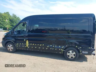 2019 Ford Transit Passenger XL with VIN 1FBAX2CG5KKA77205, listed as a IAAI auction lot 40028485 with 89,924 mi miles and . Bid and sale history available at carsss.com. Image 14.