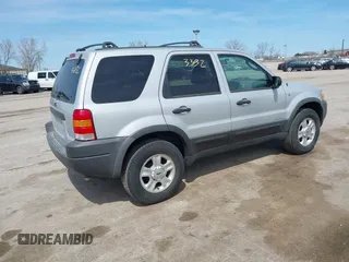 2002 Ford Escape XLT Choice с VIN 1FMYU03102KB75329, выставлен на аукционе IAAI как лот 42063382 с пробегом 129 714 миль миль и . История ставок и продаж доступна на DreamBid. Изображение 4.