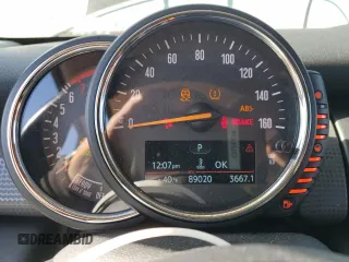 2014 MINI Hardtop with VIN WMWXM5C54ET934110, listed as a Copart auction lot 85128094 with 89,020 mi miles and Salvage Title. Bid and sale history available at DreamBid. Image 9.