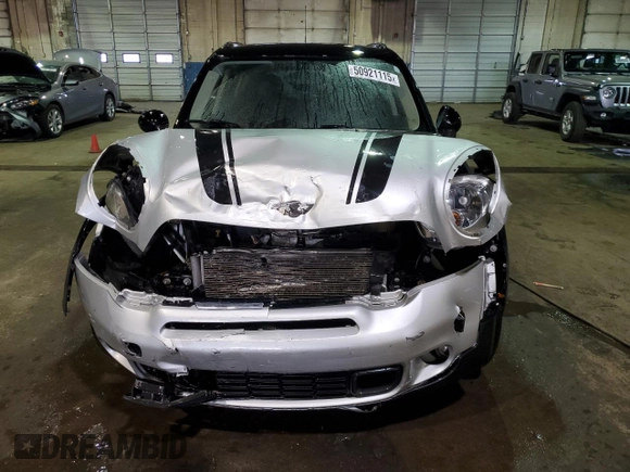 2015 MINI Countryman S with VIN WMWZC5C5XFWP44081, listed as a Copart auction lot 50921115 with 85,643 mi miles and Clean Title. Bid and sale history available at DreamBid. Image 5.