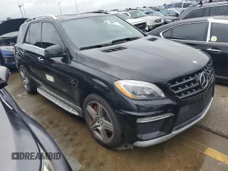 2015 Mercedes-Benz M 63 AMG with VIN 4JGDA7EB8FA468736, listed as a Copart auction lot 74569134 with Not Provided miles and Salvage Title. Bid and sale history available at carsss.com. Image 4.