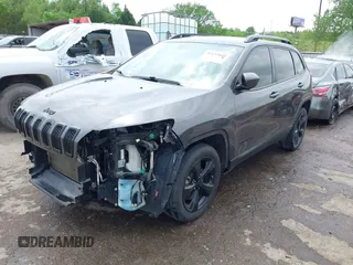 2018 Jeep Cherokee Latitude with VIN 1C4PJLCB2JD595549, listed as a IAAI auction lot 42132845 with 139,819 mi miles and . Bid and sale history available at DreamBid. Image 18.